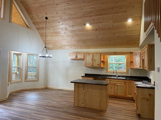 25 Glenn Oak Lane, Hayesville, NC 28904