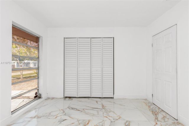 7906 NW 74th Ave, Tamarac, FL 33321