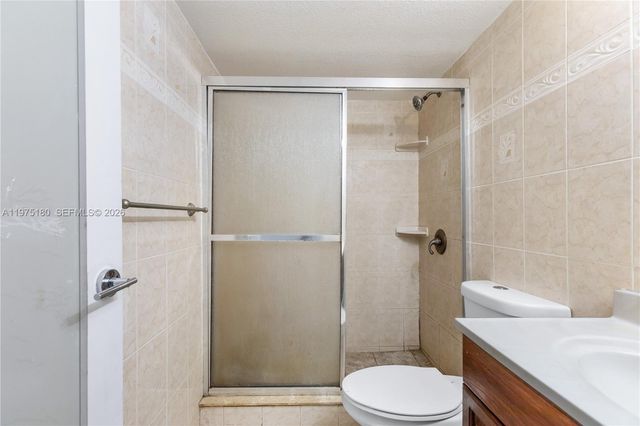 7906 NW 74th Ave, Tamarac, FL 33321