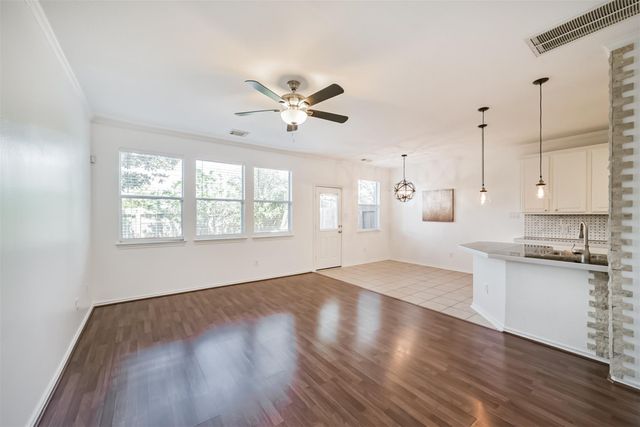 11823 Keystone Spring Way, Houston, TX 77089