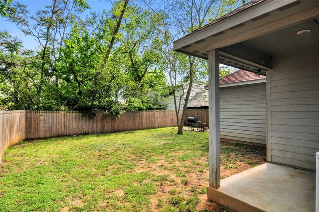 213 W Brown Street, Cleburne, TX 76033