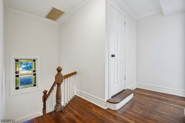 425 Wyoming Ave, Millburn Twp., NJ 07041