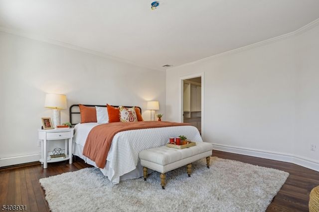 425 Wyoming Ave, Millburn Twp., NJ 07041