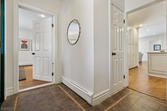 425 Wyoming Ave, Millburn Twp., NJ 07041