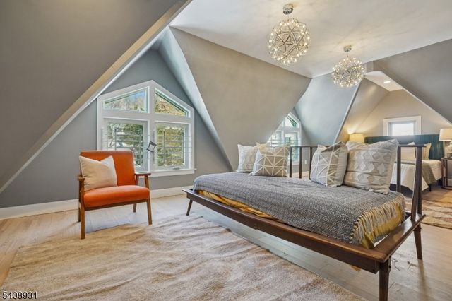 425 Wyoming Ave, Millburn Twp., NJ 07041