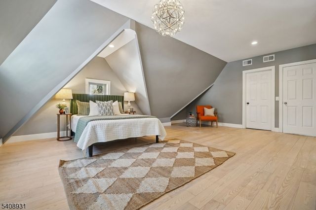 425 Wyoming Ave, Millburn Twp., NJ 07041