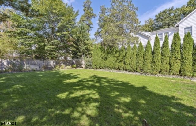 425 Wyoming Ave, Millburn Twp., NJ 07041