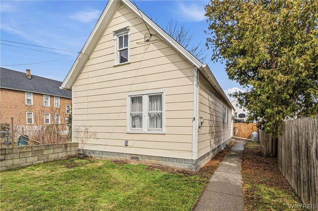 28 Marion Street, Buffalo, NY 14207