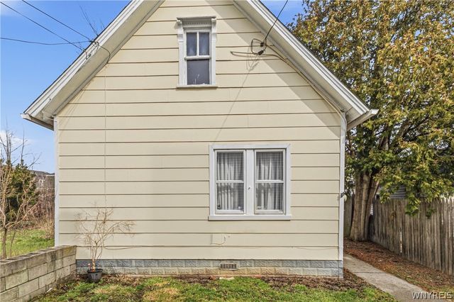 28 Marion Street, Buffalo, NY 14207