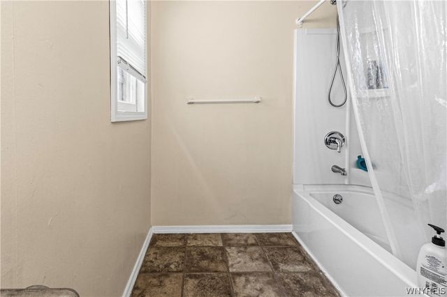 28 Marion Street, Buffalo, NY 14207