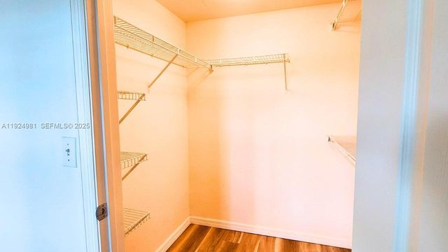 2557 Centergate Dr 101, Miramar, FL 33025