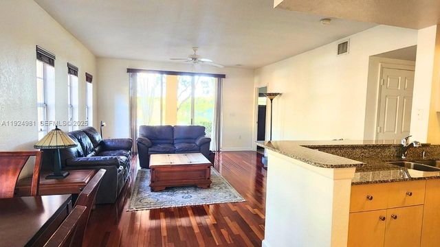 2557 Centergate Dr 101, Miramar, FL 33025