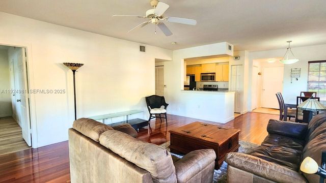 2557 Centergate Dr 101, Miramar, FL 33025