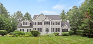 81 Lawrence St, Pepperell, MA 01463
