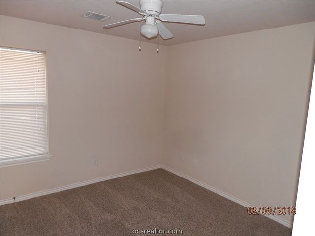 920 Crystal Dove, College Station, TX 77845