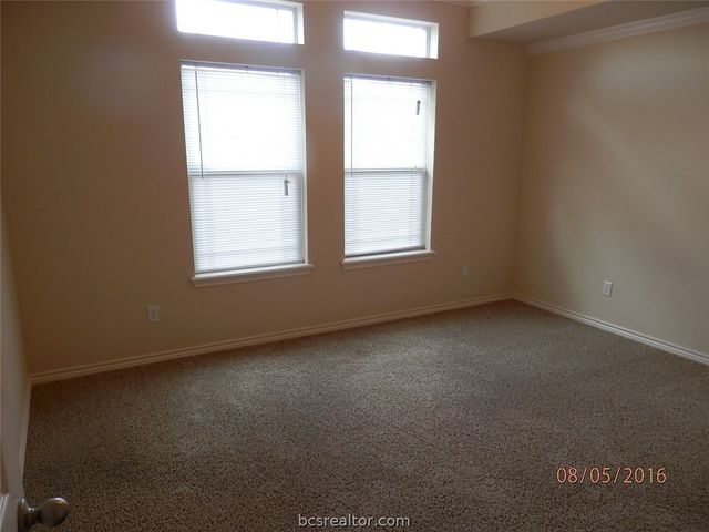 920 Crystal Dove, College Station, TX 77845