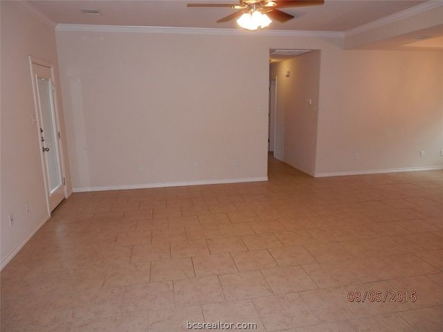 920 Crystal Dove, College Station, TX 77845