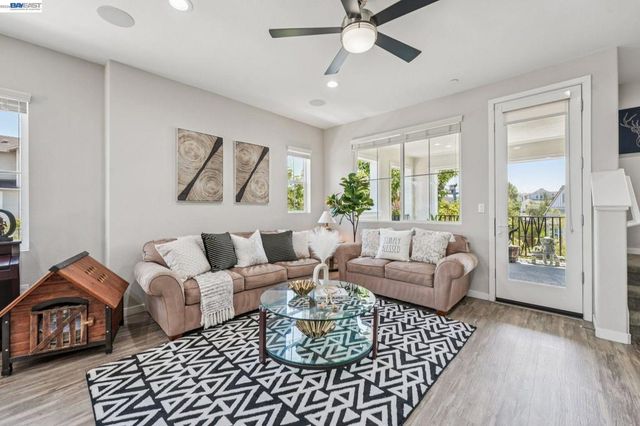 8550 Boardwalk Way, Newark, CA 94560