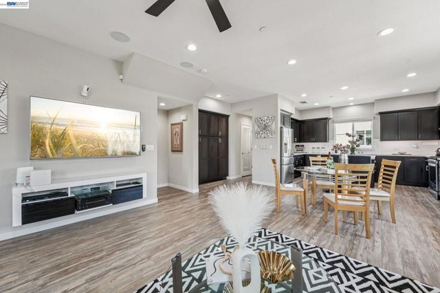 8550 Boardwalk Way, Newark, CA 94560