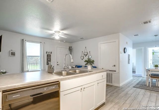 6423 Melissa Ann Unit 1106, San Antonio, TX 78249