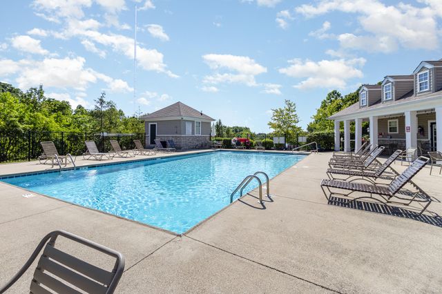 592 Ivy Ridge Drive, Cold Spring, KY 41076