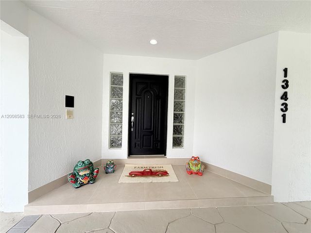 13431 SW 32nd Street, Miami, FL 33175