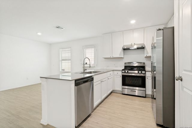 7218 Ox, San Antonio, TX 78252