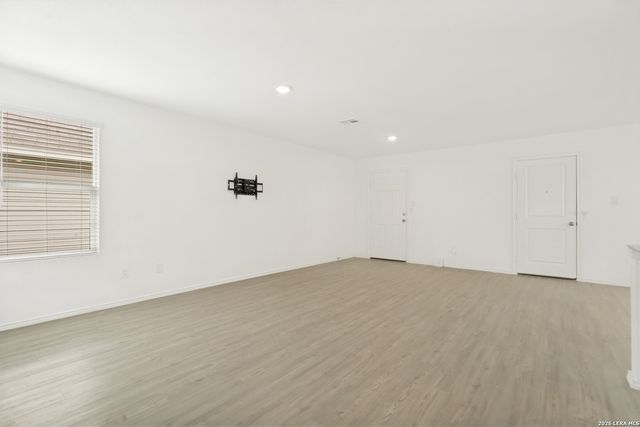 7218 Ox, San Antonio, TX 78252