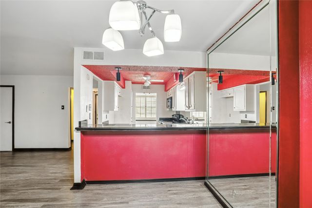 1719 E Grauwyler Road 103, Irving, TX 75061