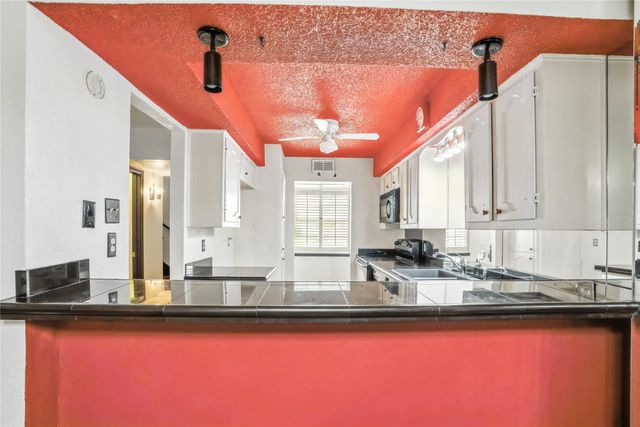 1719 E Grauwyler Road 103, Irving, TX 75061