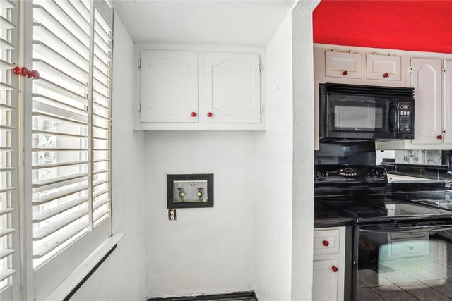 1719 E Grauwyler Road 103, Irving, TX 75061