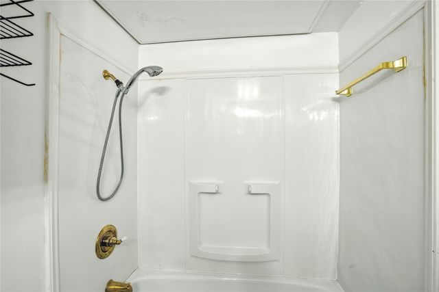 1719 E Grauwyler Road 103, Irving, TX 75061