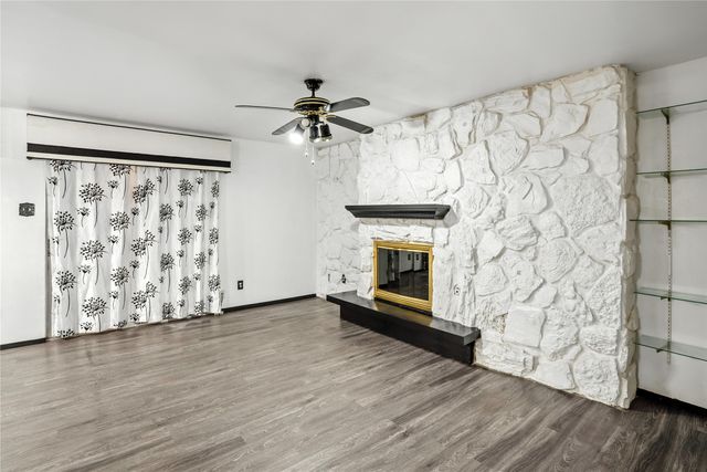 1719 E Grauwyler Road 103, Irving, TX 75061