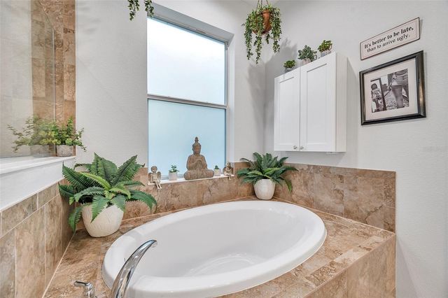 2602 W NASSAU STREET, Tampa, FL 33607