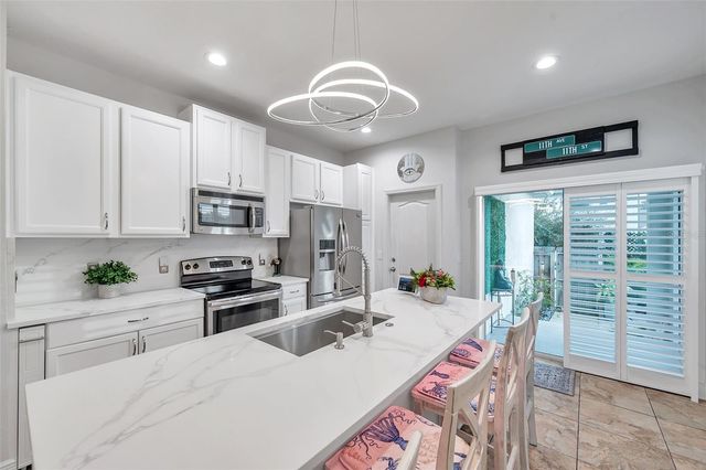 2602 W NASSAU STREET, Tampa, FL 33607