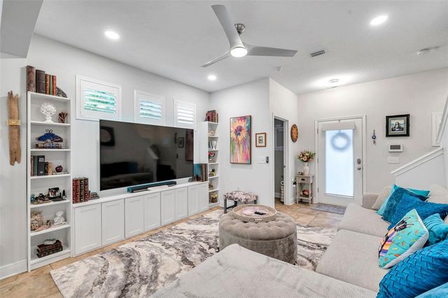 2602 W NASSAU STREET, Tampa, FL 33607