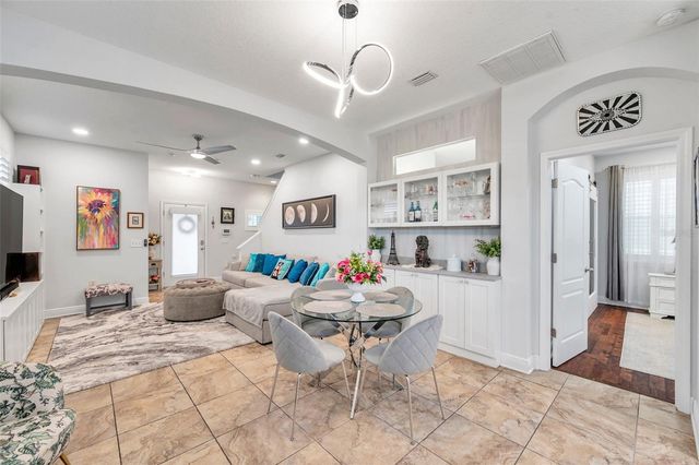 2602 W NASSAU STREET, Tampa, FL 33607