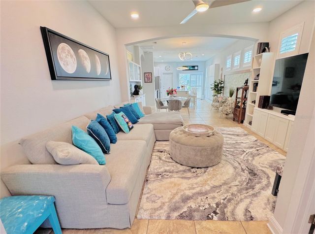 2602 W NASSAU STREET, Tampa, FL 33607