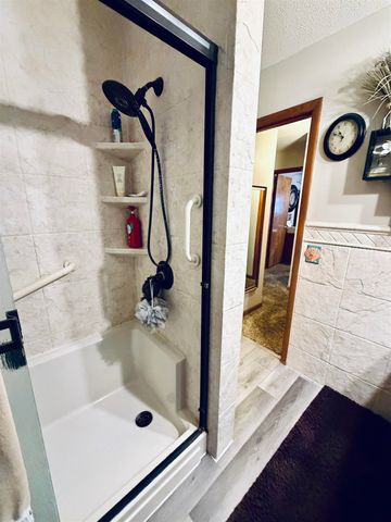 603 S Longfellow St, Wichita, KS 67207