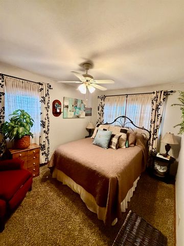 603 S Longfellow St, Wichita, KS 67207