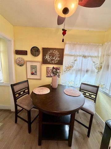 603 S Longfellow St, Wichita, KS 67207