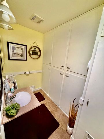 603 S Longfellow St, Wichita, KS 67207