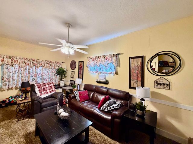 603 S Longfellow St, Wichita, KS 67207