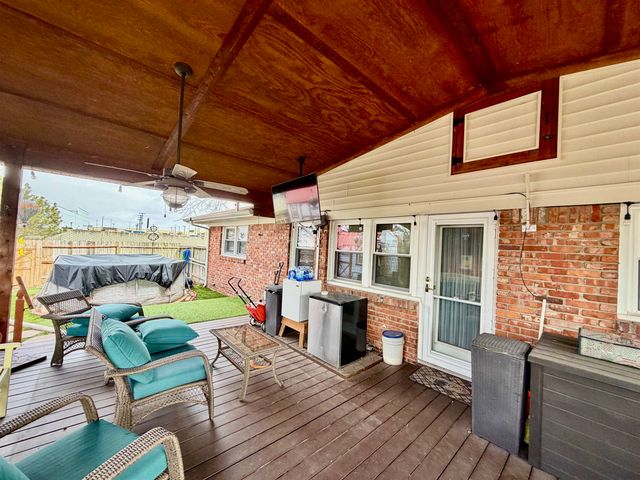 603 S Longfellow St, Wichita, KS 67207