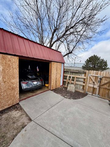 603 S Longfellow St, Wichita, KS 67207