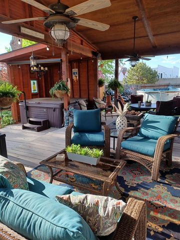 603 S Longfellow St, Wichita, KS 67207