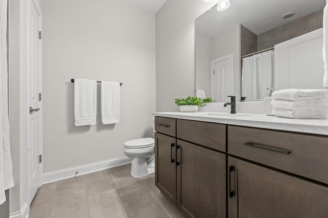 6945 Hollyhock, New Albany, OH 43054