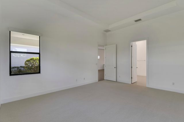 5619 Delacroix Terrace, Palm Beach Gardens, FL 33418