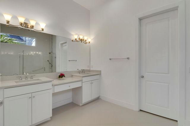 5619 Delacroix Terrace, Palm Beach Gardens, FL 33418