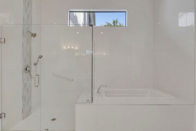 5619 Delacroix Terrace, Palm Beach Gardens, FL 33418